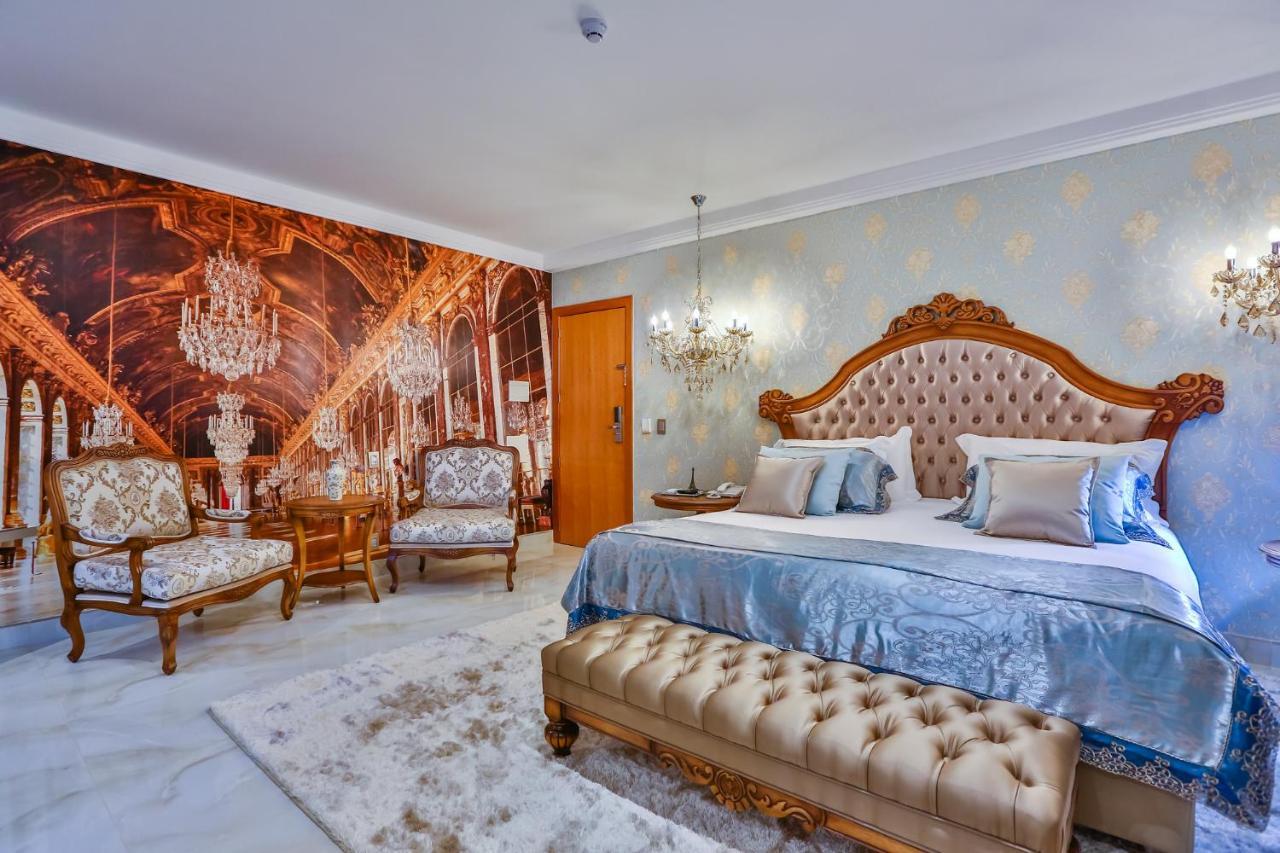 Golden Lis Hotel Boutique Гояния Екстериор снимка A bedroom in the hotel