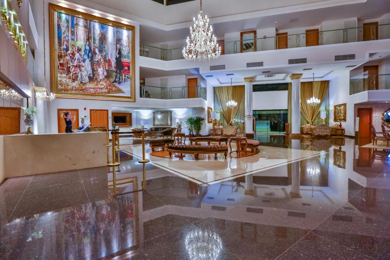 Golden Lis Hotel Boutique Гояния Екстериор снимка Lobby