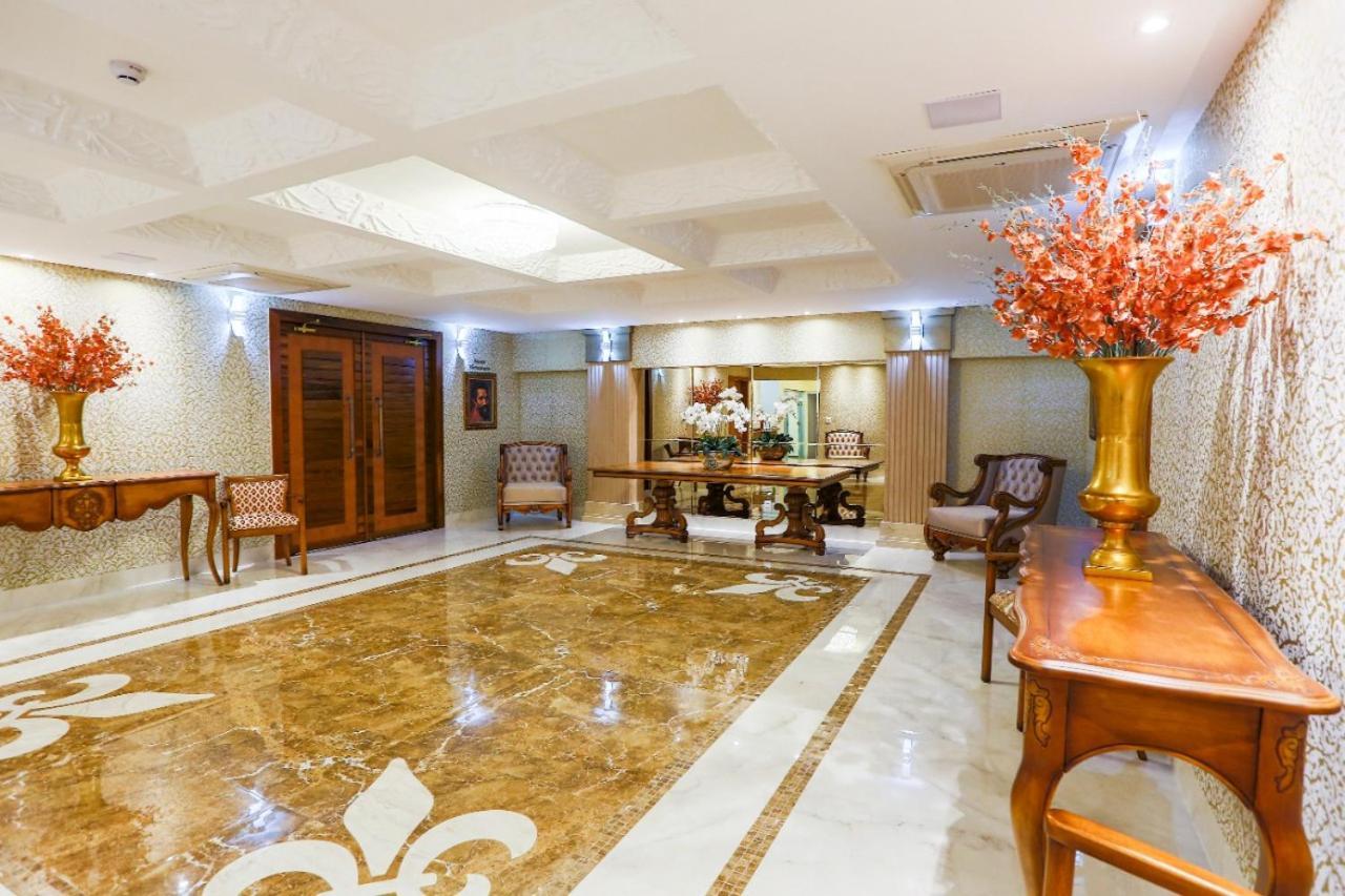 Golden Lis Hotel Boutique Гояния Екстериор снимка Lobby